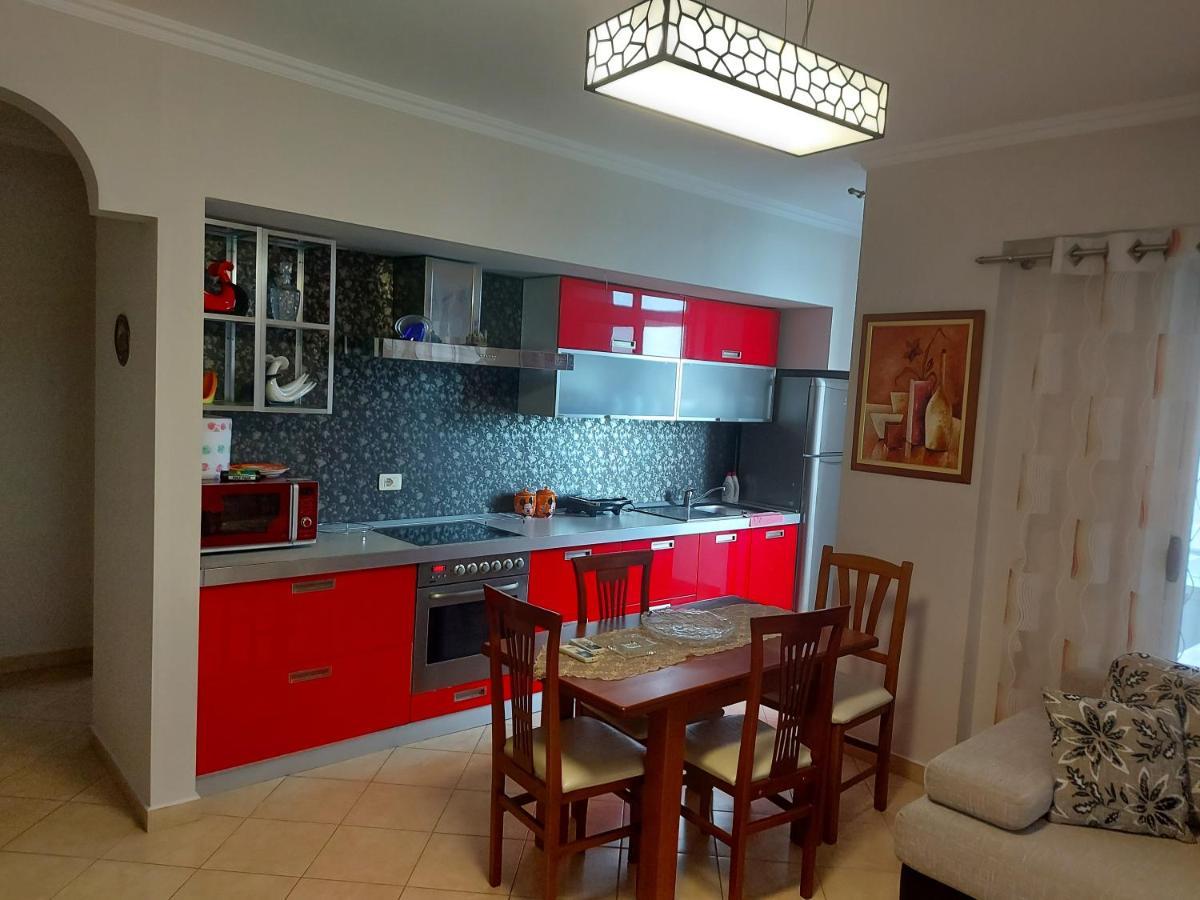 Bral Apartments 8 Two-Bedroom Beachfront Дуррес Экстерьер фото