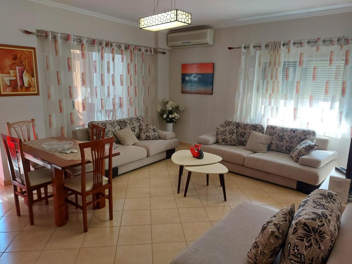 Bral Apartments 8 Two-Bedroom Beachfront Дуррес Экстерьер фото