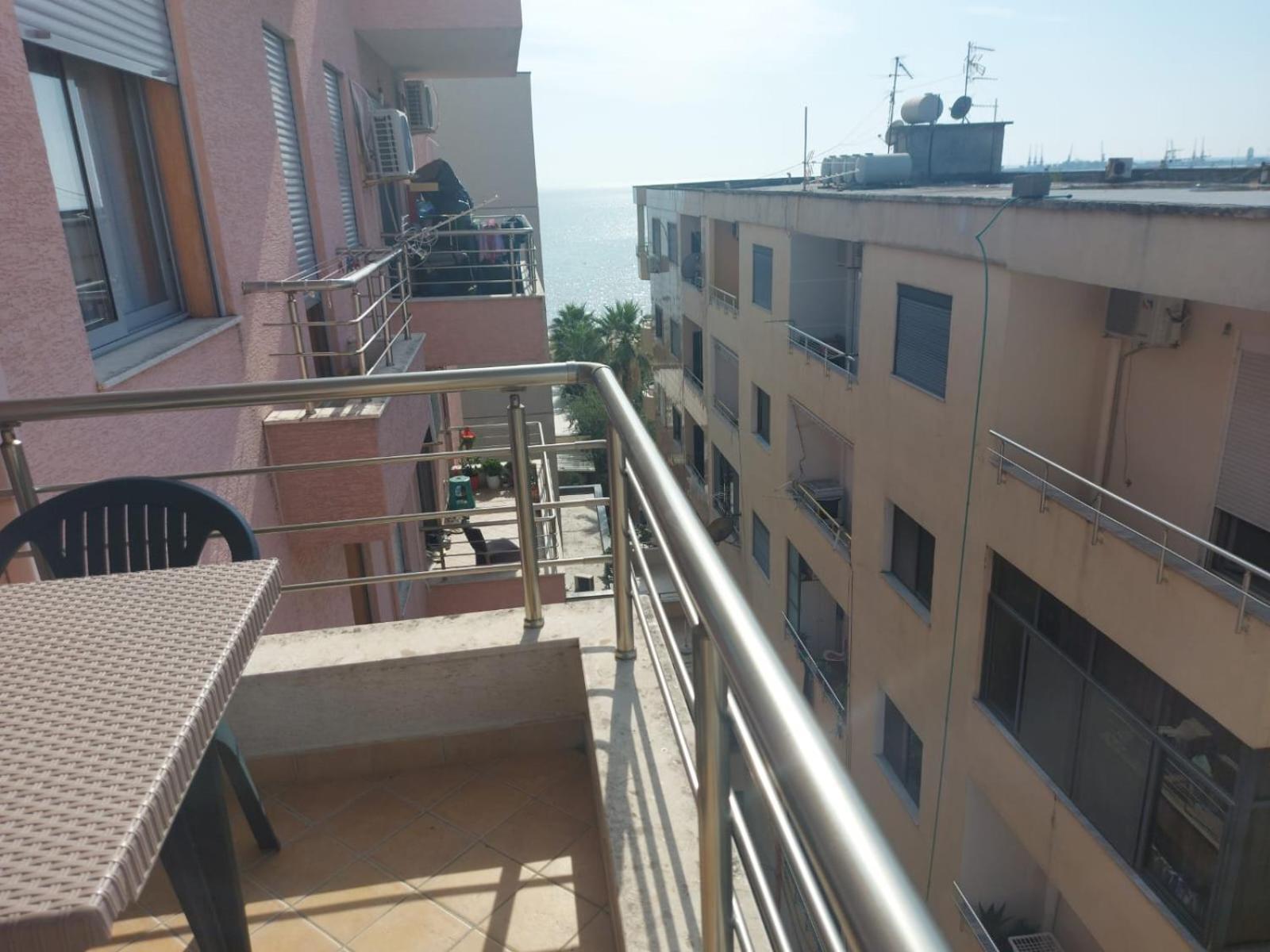 Bral Apartments 8 Two-Bedroom Beachfront Дуррес Экстерьер фото